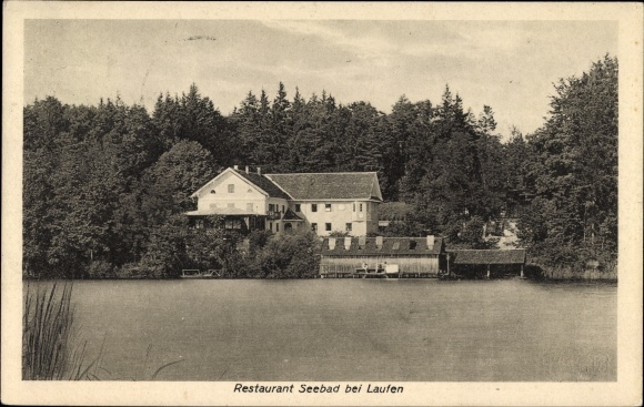 Ak Seebad Laufen Salzach im Berchtesgadener Land, Blick vom Wasser zum Restaurant Seebad