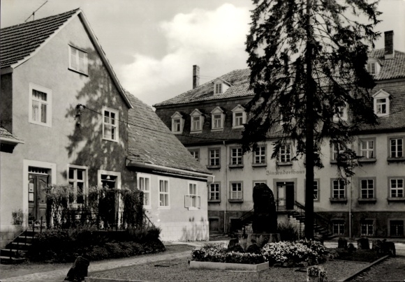 KP Neudietendorf w Turyngii, Zinzendorfhaus, historyczna architektura, czarno-białe zdjęcie