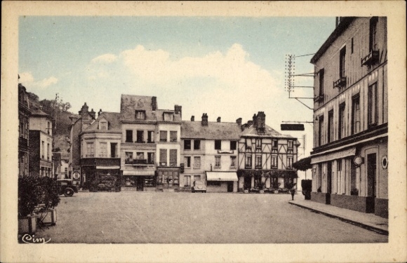 Postcard La Bouille Seine Maritime, la grande place