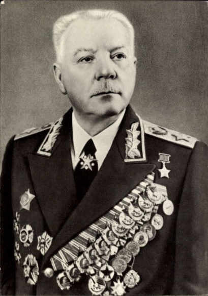 Ak Marschall Woroschilow, Sowjetunion, Portrait