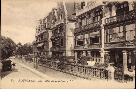 Ak Houlgate Calvados, Villen im französischen Stil, Straßenansicht, Bäume,  Architektur