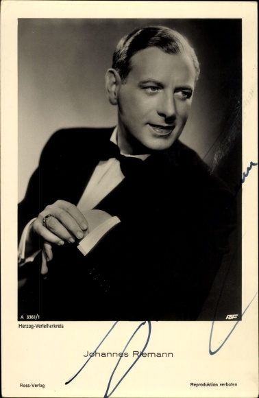Postcard actor Johannes Riemann, Ross Verlag A 3361 1, portrait, autograph