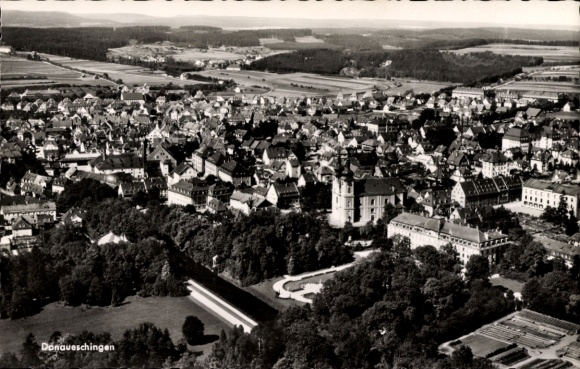 Ak Donaueschingen im Schwarzwald, Fliegeraufnahme