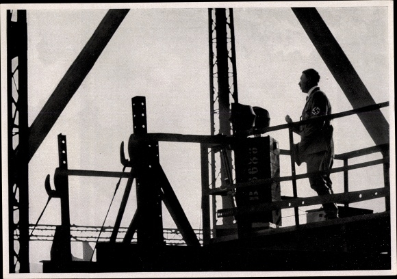 Collective picture Adolf Hitler speech to the workforce at Blohm &amp; Voss, collective work no. 15 picture 32