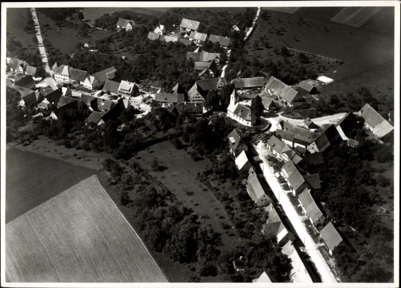Ak Thalmässing in Mittelfranken, Das Bild zeigt ein schwarz-weiß Luftbild von Thalmässing.