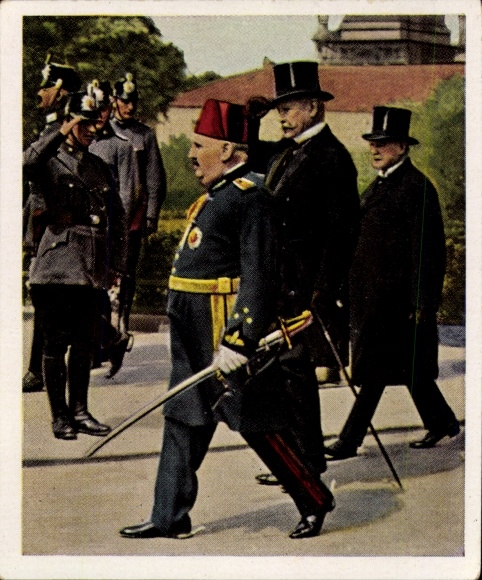 Post-war collector's picture No. 138 June 1929 Egyptian king in Berlin, Reich President Hindenburg