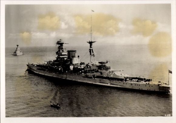 Photo Heinrich Hoffmann, British battleship Barham