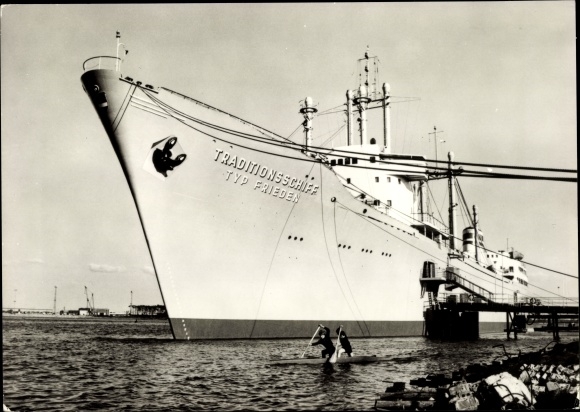 Ak traditioneel scheepstype vrede, voormalig MS Dresden, DSR Rostock