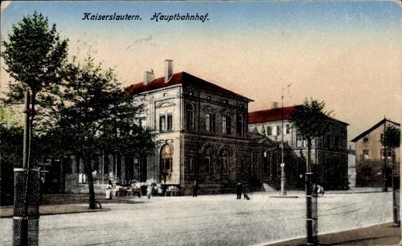 Postcard Kaiserslautern in the Palatinate, main station