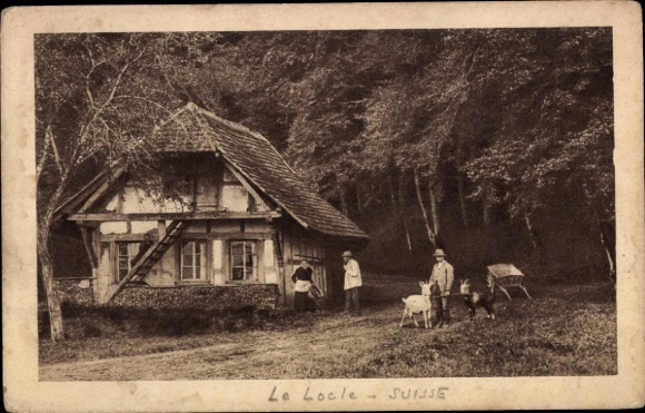 Ak Le Locle Kt Neuenburg , Haus, Menschen, Hunde, Wald,  Schweiz