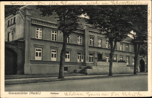Postcard Grevesmühlen in Mecklenburg, town hall