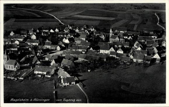 Ak Feldkirchen im Kreis München Oberbayern, Luftaufnahme von Magolsheim, Häuser, Landwirtschaftli