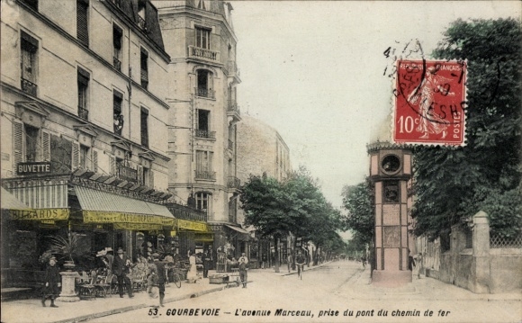 Postcard Courbevoie Hauts de Seine, L'avenue Marceau, prise du pont du chemin de fer