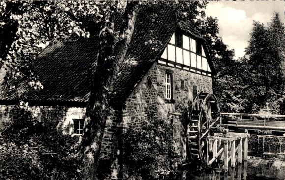 Ak Lemgo in Lippe, Wassermühle mit Wasserrad, historische Architektur, Natur