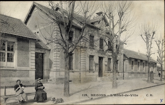 Postcard Bezons Val d&#39;Oise, The Town Hall