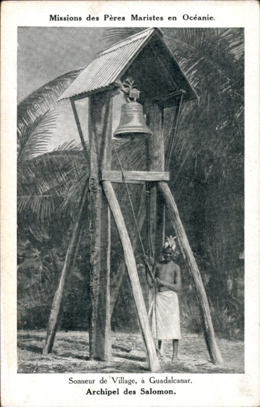 Postcard Solomon Islands, ringing the village bell in Guadalcanar