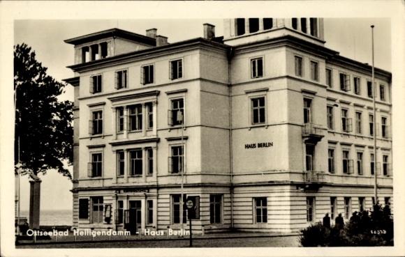 Postcard Seebad Heiligendamm Bad Doberan, Ostseebad Haus Berlin, building front,