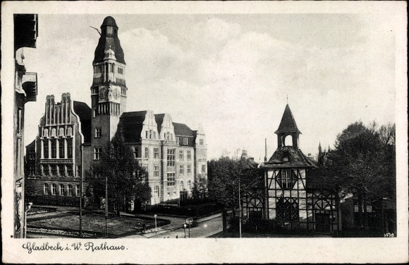 Postcard Gladbeck Westfalen, view of the town hall, exterior view