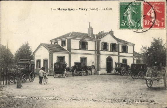 Ansichtkaart Mesgrigny Aube, La Gare, rijtuigen