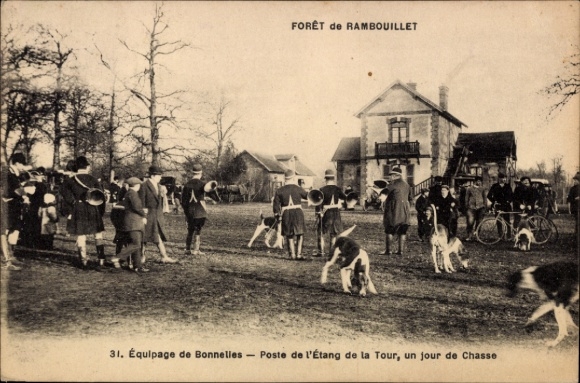 PC Rambouillet Yvelines, hunting party, pack of dogs
