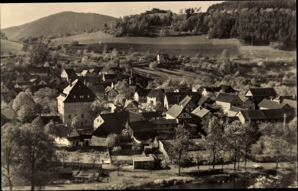 Ak Reschwitz Saalfelder Höhe Saalfeld an der Saale Thüringen, Ortsansicht mit Kirche