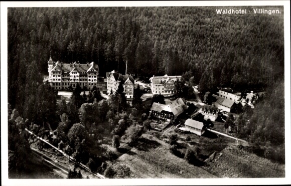 Ak Villingen Schwenningen in het Zwarte Woud, Waldhotel Villingen, luchtfoto