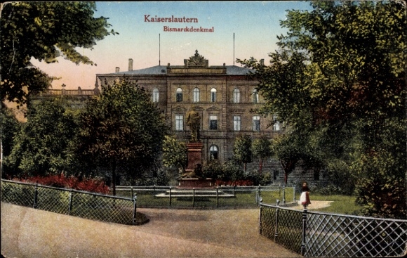 Ak Kaiserslautern in der Pfalz, Bismarckdenkmal,  Parkanlage, Statue, Grünflächen