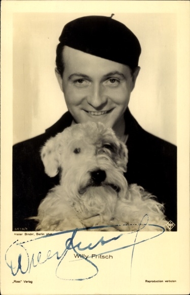 Postcard actor Willy Fritsch, portrait with hat, terrier, autograph