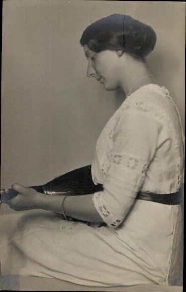 10 alte Ansichtskarten Frauenportraits, Diverse Motive