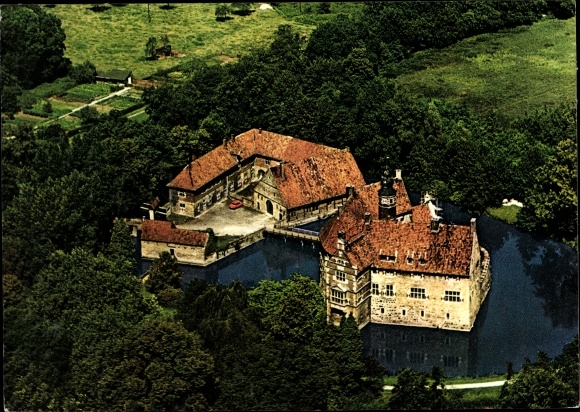 Postcard Lüdinghausen in the Münsterland of Westphalia, Wasserburg Vischering, aerial view