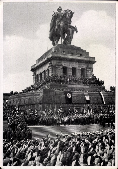 Collective picture Germany awakens No. 176 The German Labor Front at Deutsches Eck 1933