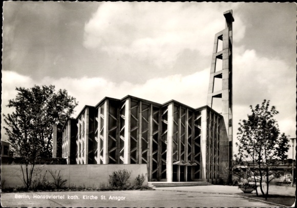 Ak Berlin Tiergarten Hansaviertel, kath. Kirche St. Ansgar