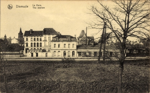 Postcard Diksmuide Diksmuide West Flanders, railway station, track view