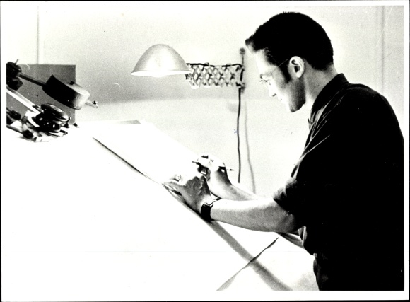 Photo K. Keel at the drawing board