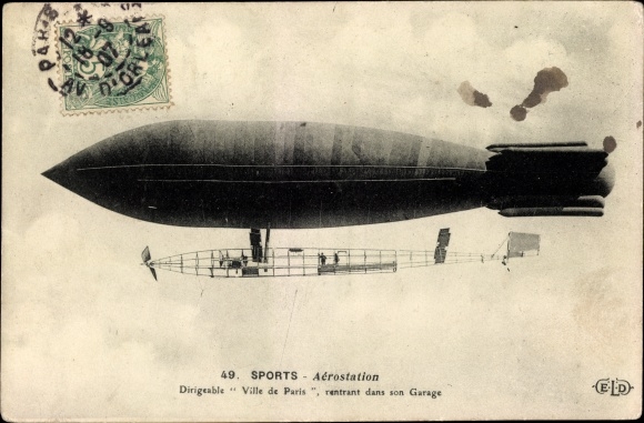 Postcard Zeppelin, City of Paris airship, hovering over Paris