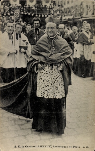 Postcard HE Cardinal Amette, Archbishop of Paris, clergyman