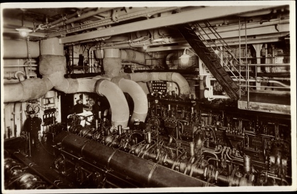 Postcard HSDG steamer Monte Sarmiento, engine room, interior view