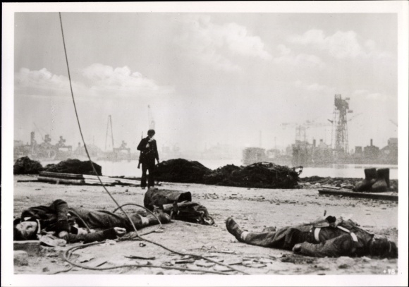 Zdjęcie Hoffmann, Saint Nazaire Loire Atlantique, baza U-Bootów w St. Nazaire, Wehrmacht, 1942