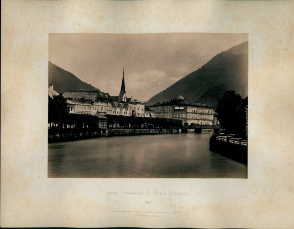 Photo around 1880, Bad Ischl in Upper Austria, Promenade and Hotel Elisabeth