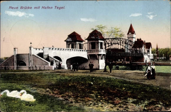 PC Berlin Reinickendorf Tegel, lot at the new bridge with a view of the harbor, swans
