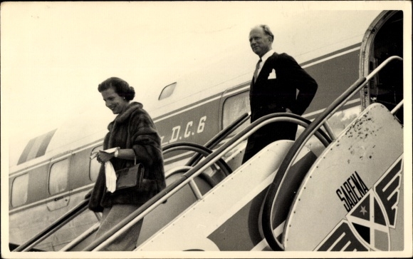 Photo PC King Leopold III of Belgium and Mary Lilian Baels, Airliner, Sabena