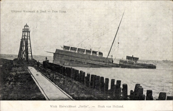 Postcard Hook of Holland Rotterdam South Holland Netherlands, Wreck Harwichboat Berlin