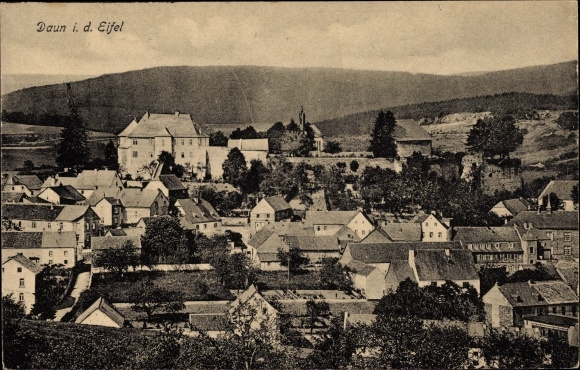 Ak Daun in der Eifel Rheinland Pfalz, Totalansicht der Ortschaft