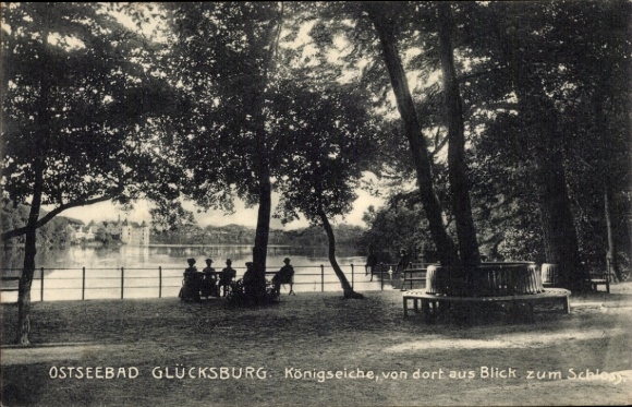 Picture of Glücksburg in Schleswig Holstein, Baltic Sea resort, royal oak, shore, people, castle view