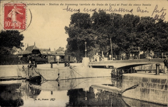 Postcard Ouistreham Riva Bella Calvados, tram station, train arrival, bridge over the old port
