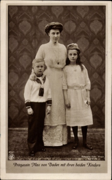Postcard Princess Max of Baden with Berthold and Marie Alexandra, portrait