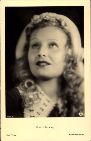 Postcard actress Lilian Harvey, Ross Verlag 7603 2, portrait, UFA