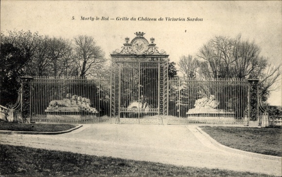 Ak Marly le Roi Yvelines, Grille du Château de Vielorien Sardou