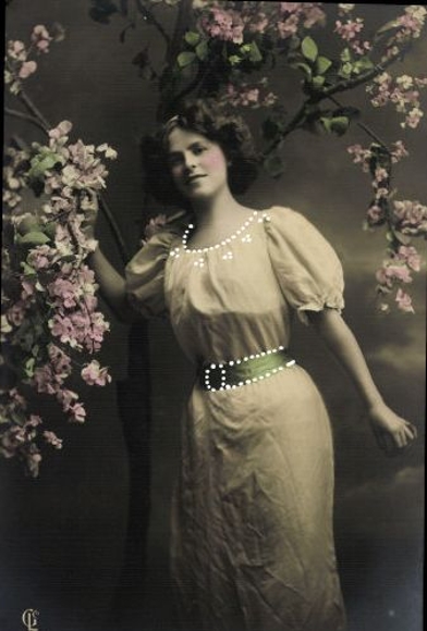 10 alte Ak "Ich schnitt' es gern in jene Rinde ein", Frauenportraits