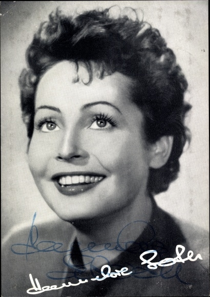 Postcard actress Hannelore Schroth, portrait, autograph